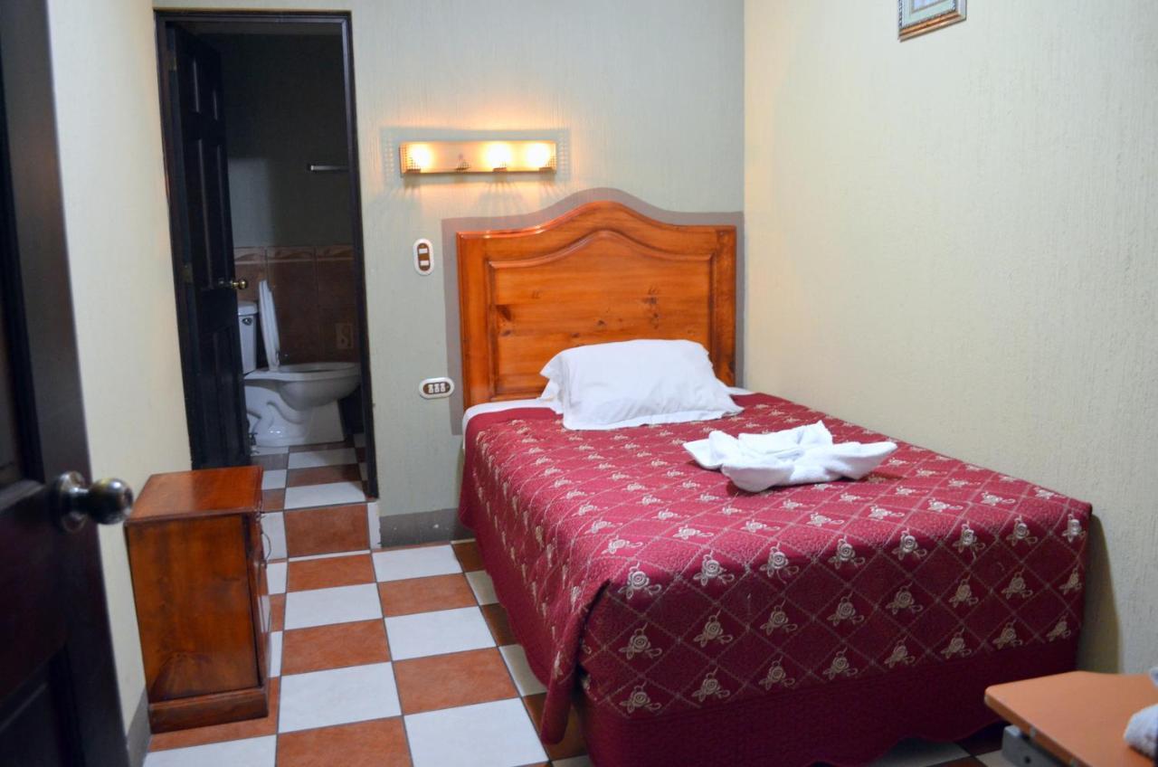 Hotel Y Restaurante Castillo De Los Altos Quetzaltenango Luaran gambar